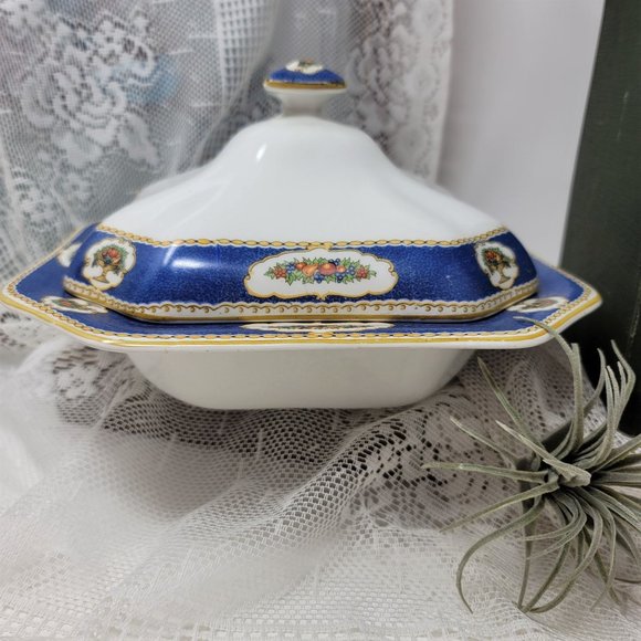 Wyott Son & Co Harvest #1613 Covered Dish - Picture 3 of 9